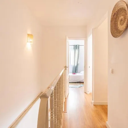 Apartment Pulpit House